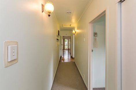 Photo of property in 470 Tararua Road, Levin, 5571