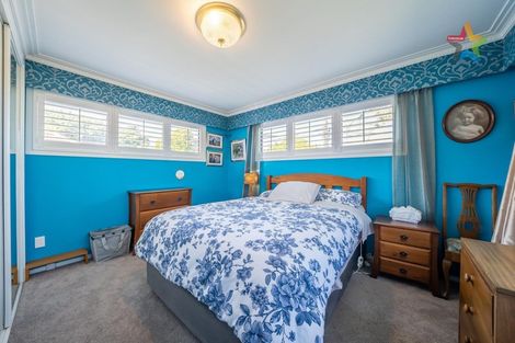 Photo of property in 27 Holyoake Crescent, Avalon, Lower Hutt, 5011
