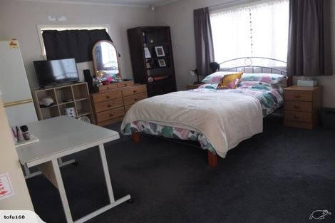 Photo of property in 91 Stottholm Road, Titirangi, Auckland, 0604