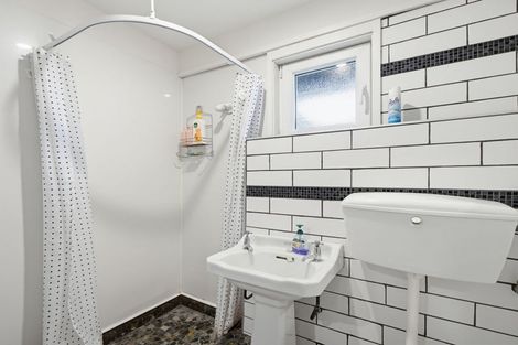 Photo of property in 42 Moody Street, Gore Bay, Cheviot, 7383