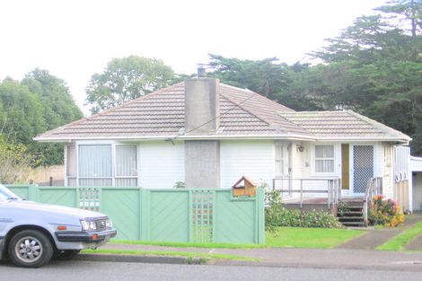 Photo of property in 3 Henderson Valley Road, Henderson, Auckland, 0612