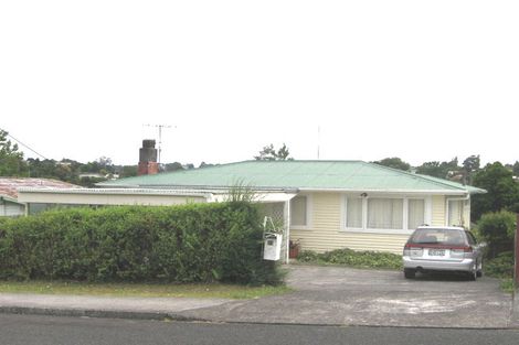 Photo of property in 2/32 Sunnyfield Crescent, Glenfield, Auckland, 0629