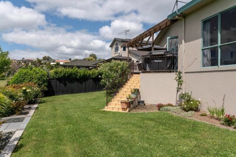 Photo of property in 30 Greenfield Drive, Western Heights, Hamilton, 3200