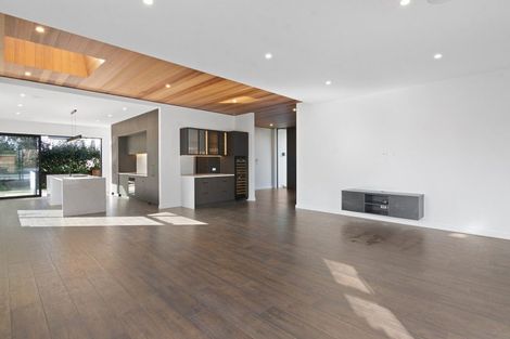 Photo of property in 5 Waipuia Place, Greenhithe, Auckland, 0632