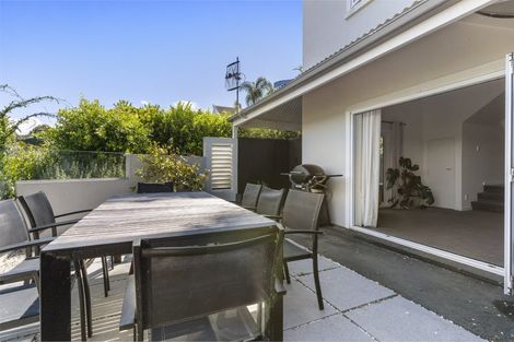 Photo of property in 1/38 Kitchener Road, Milford, Auckland, 0620