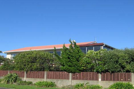 Photo of property in 58 Te Kupe Road, Paraparaumu Beach, Paraparaumu, 5032