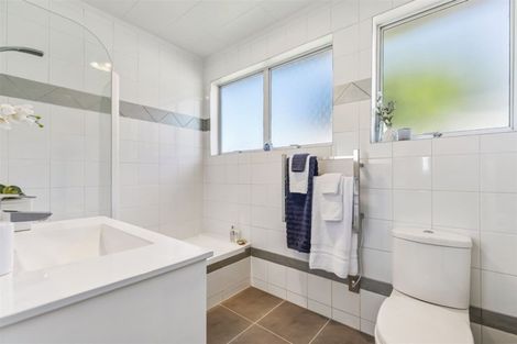 Photo of property in 38 Keegan Drive, Massey, Auckland, 0614