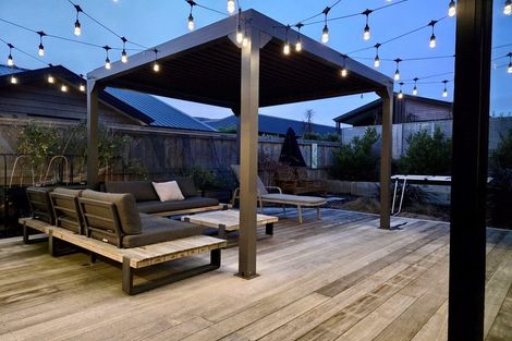 Photo of property in 32 Corriedale Road, Jacks Point, 9371