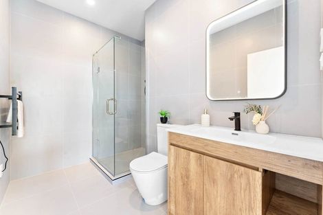 Photo of property in 33 Paretao Street, Massey, 0614