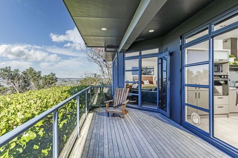 Photo of property in 15 Maire Road, Orewa, 0931