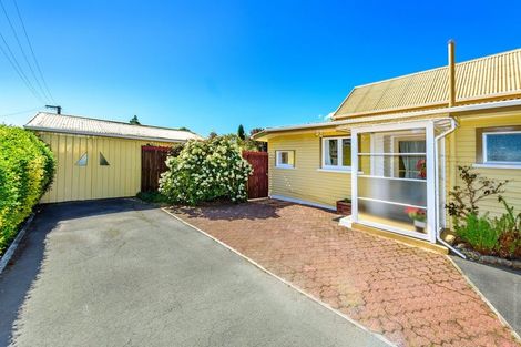 Photo of property in 36 Aorangi Road, Bryndwr, Christchurch, 8053