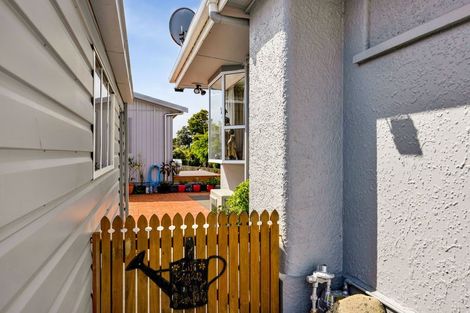 Photo of property in 14 Ropata Street, Hawera, 4610