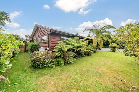 Photo of property in 38 Emerald Hill Drive, Birchville, Upper Hutt, 5018