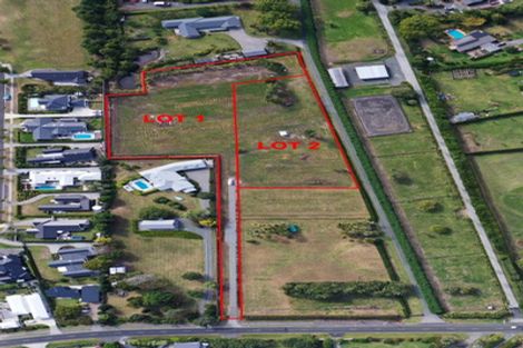 Photo of property in 240 Point Wells Road, Point Wells, 0986