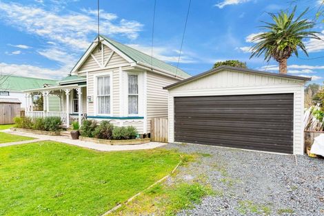 Photo of property in 10 Franklin Road, Paparoa, 0571