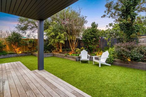 Photo of property in 2/43 Princes Street, Northcote Point, Auckland, 0627