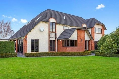 Photo of property in 6 Hinton Place, Rangiora, 7400