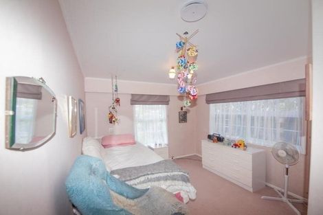 Photo of property in 27 Cranwell Street, Churton Park, Wellington, 6037