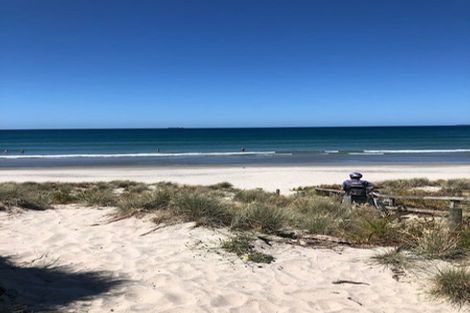 Photo of property in 220a Papamoa Beach Road, Papamoa Beach, Papamoa, 3118