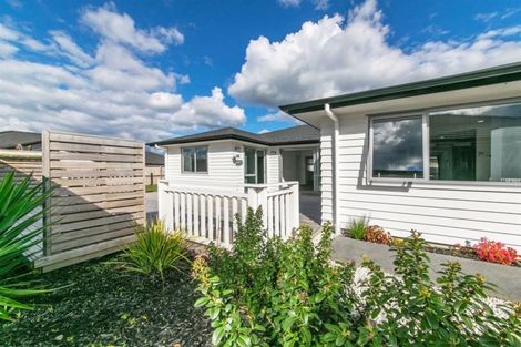 Photo of property in 21 Pohutukawa Parade, Riverhead, 0820