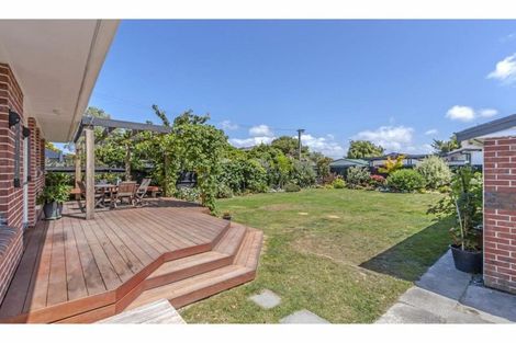 Photo of property in 15 Torquay Place, Bryndwr, Christchurch, 8053