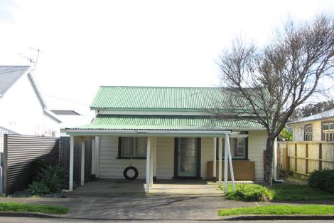Photo of property in 94 Hine Street, New Plymouth, 4310
