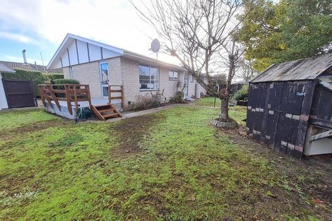 Photo of property in 18 Medina Crescent, Parklands, Christchurch, 8083