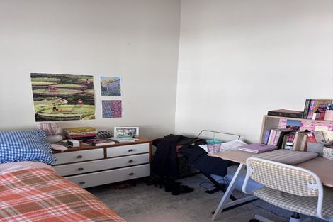 Photo of property in 9 Rixon Grove, Mount Victoria, Wellington, 6011