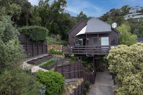 Photo of property in 10 Osmond Lane, Mount Pleasant, Christchurch, 8081