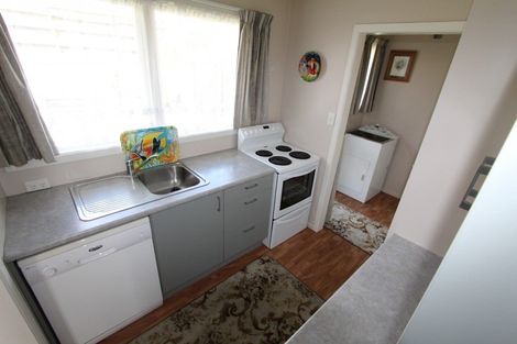 Photo of property in 16 Oak Place, Tokoroa, 3420