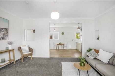Photo of property in 52 Durham Crescent, Fairfield, Lower Hutt, 5011
