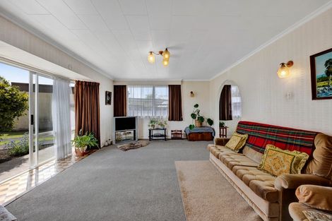 Photo of property in 3 Caesar Street, Stratford, 4332