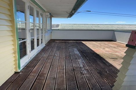 Photo of property in 30 Gilliam Street, New Lynn, Auckland, 0600