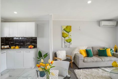Photo of property in 1/42 Kenderdine Road, Papatoetoe, Auckland, 2025