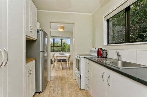 Photo of property in 85b Rosario Crescent, Red Beach, 0932