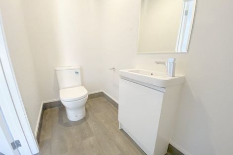 Photo of property in 2/9 Marlene Avenue, Te Atatu South, Auckland, 0610