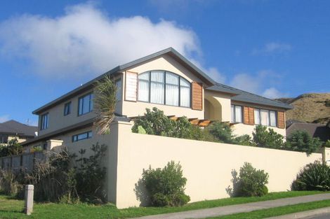 Photo of property in 18 Tattenhall Grove, Churton Park, Wellington, 6037