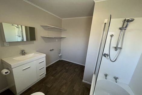 Photo of property in 30 Botanical Road, Takaro, Palmerston North, 4412