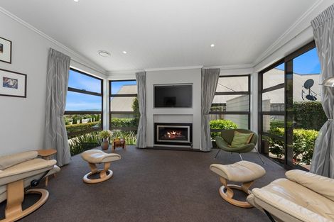 Photo of property in 6 Caversham Drive, Rototuna, Hamilton, 3210