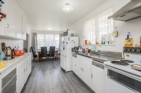 Photo of property in 51 President Avenue, Papakura, 2110
