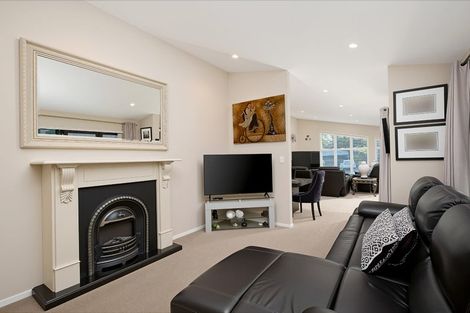 Photo of property in 77 San Marino Drive West, Henderson, Auckland, 0612