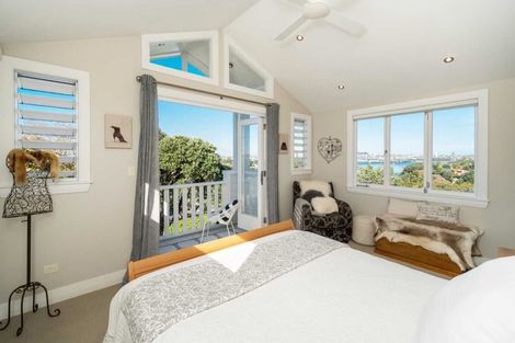 Photo of property in 41 Seaview Avenue, Northcote, Auckland, 0627