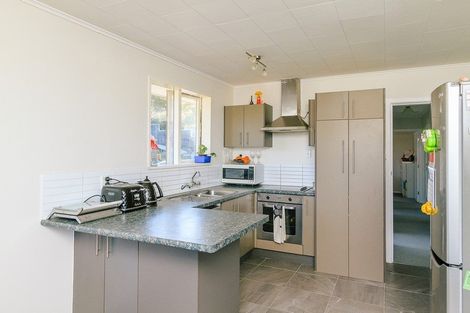 Photo of property in 8 Christchurch Crescent, Kelson, Lower Hutt, 5010