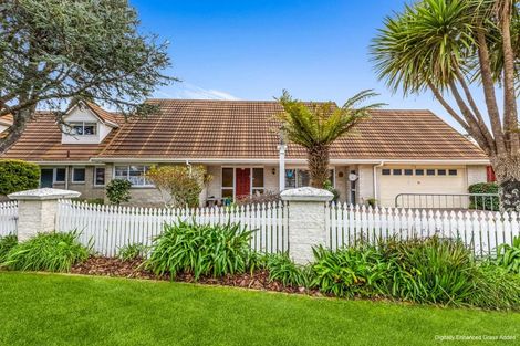 Photo of property in 55 Branch Road, Highlands Park, New Plymouth, 4312