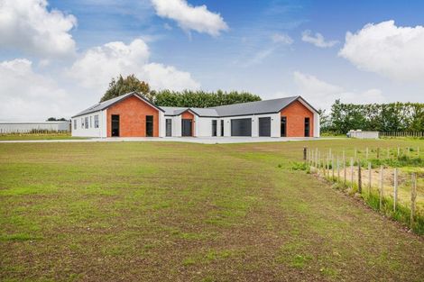 Photo of property in 11 Te Kahu Lane, Halcombe, 4779