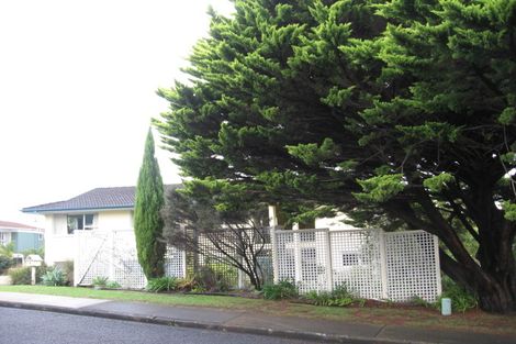 Photo of property in 1a Burford Place, Mellons Bay, Auckland, 2014