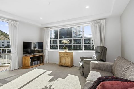 Photo of property in 8/12 Maunganui Road, Mount Maunganui, 3116