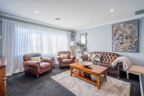 Photo of property in 9 Bridford Way, Paraparaumu, 5032