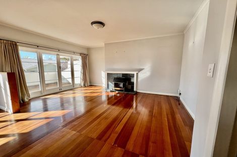 Photo of property in 120 Forest Lake Road, Forest Lake, Hamilton, 3200