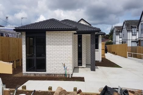 Photo of property in 71 Kenderdine Road, Papatoetoe, Auckland, 2025